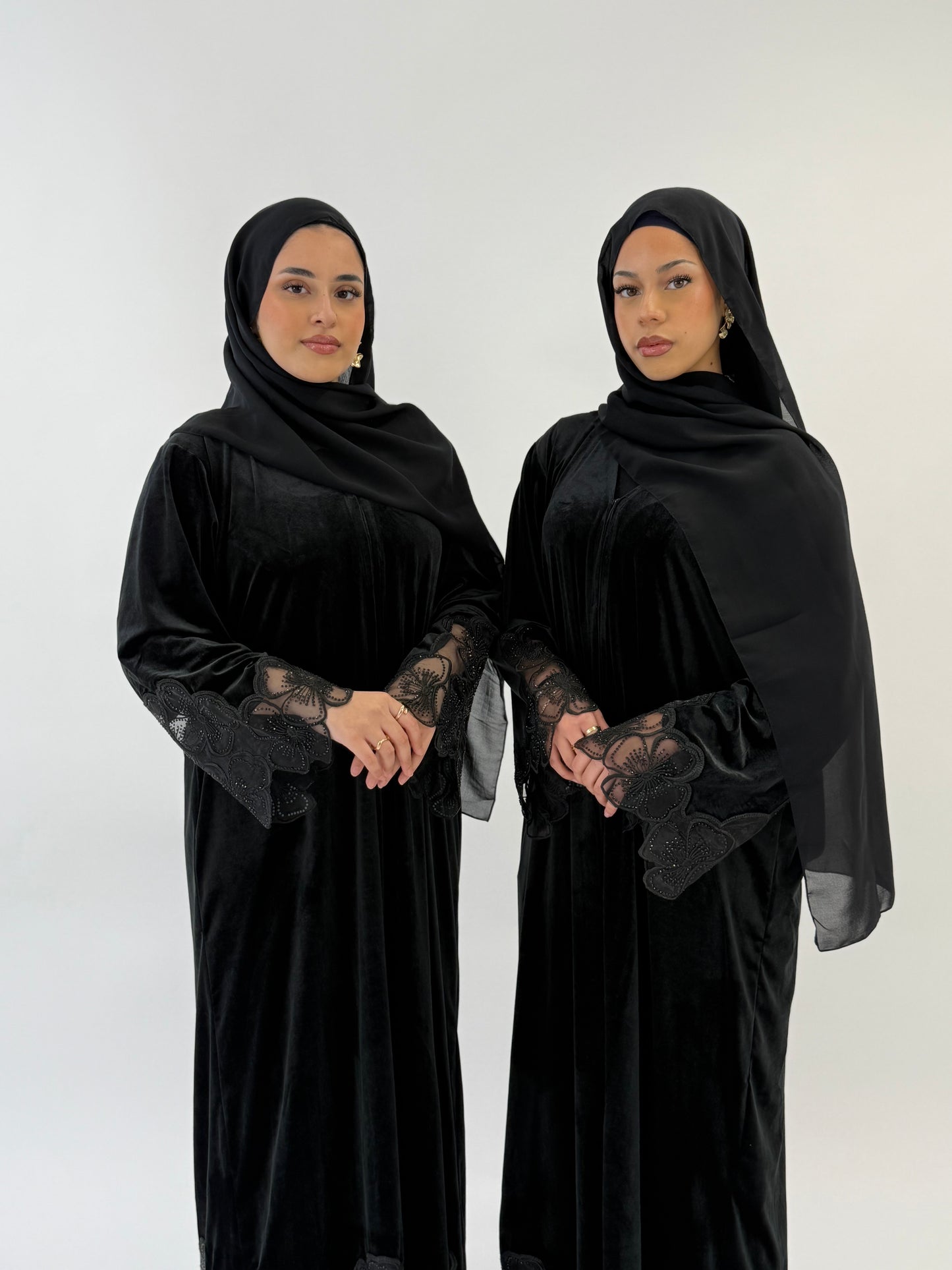 Layali - Luxury Velvet Flower Sequin Abaya