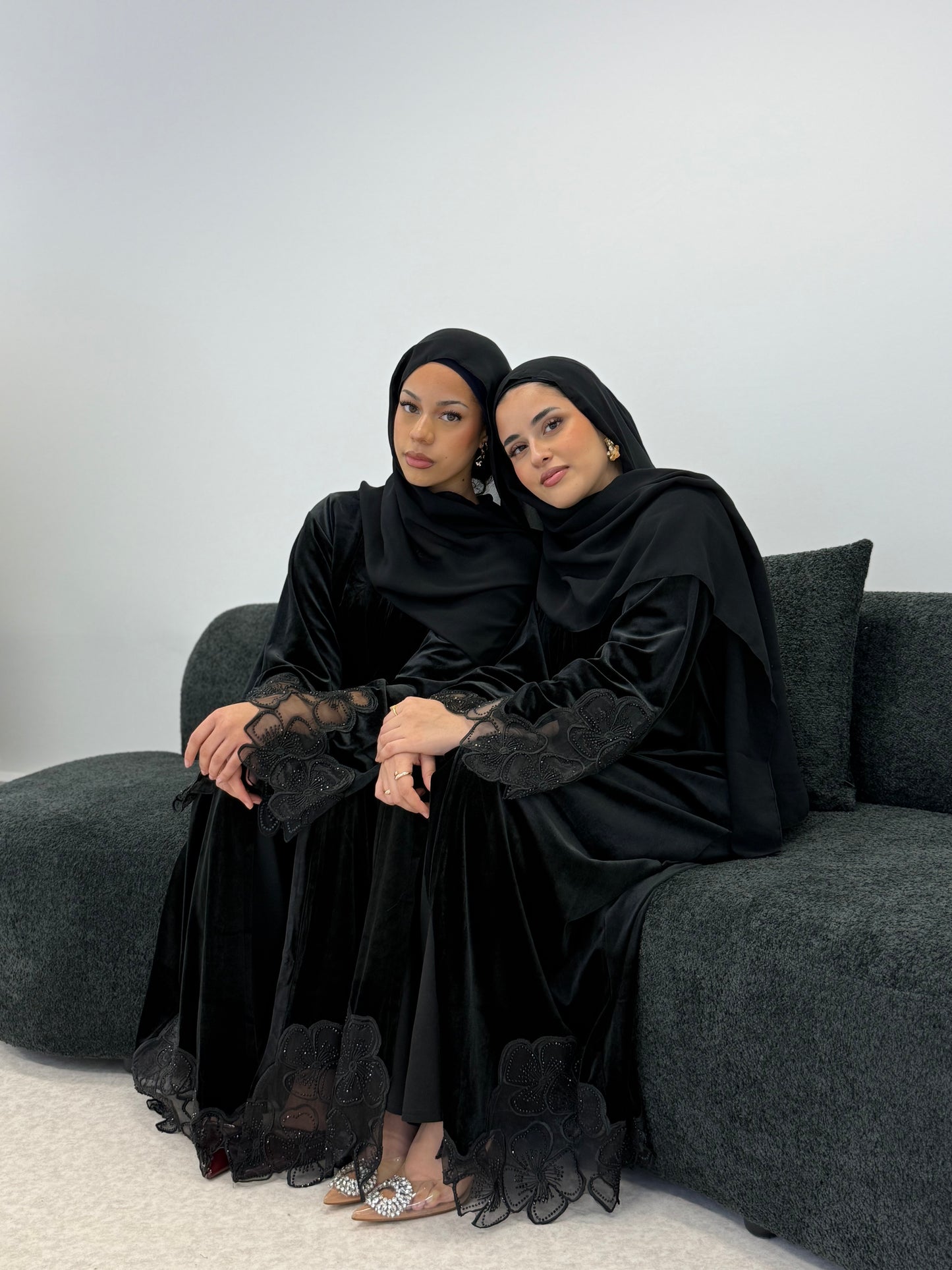 Layali - Luxury Velvet Flower Sequin Abaya