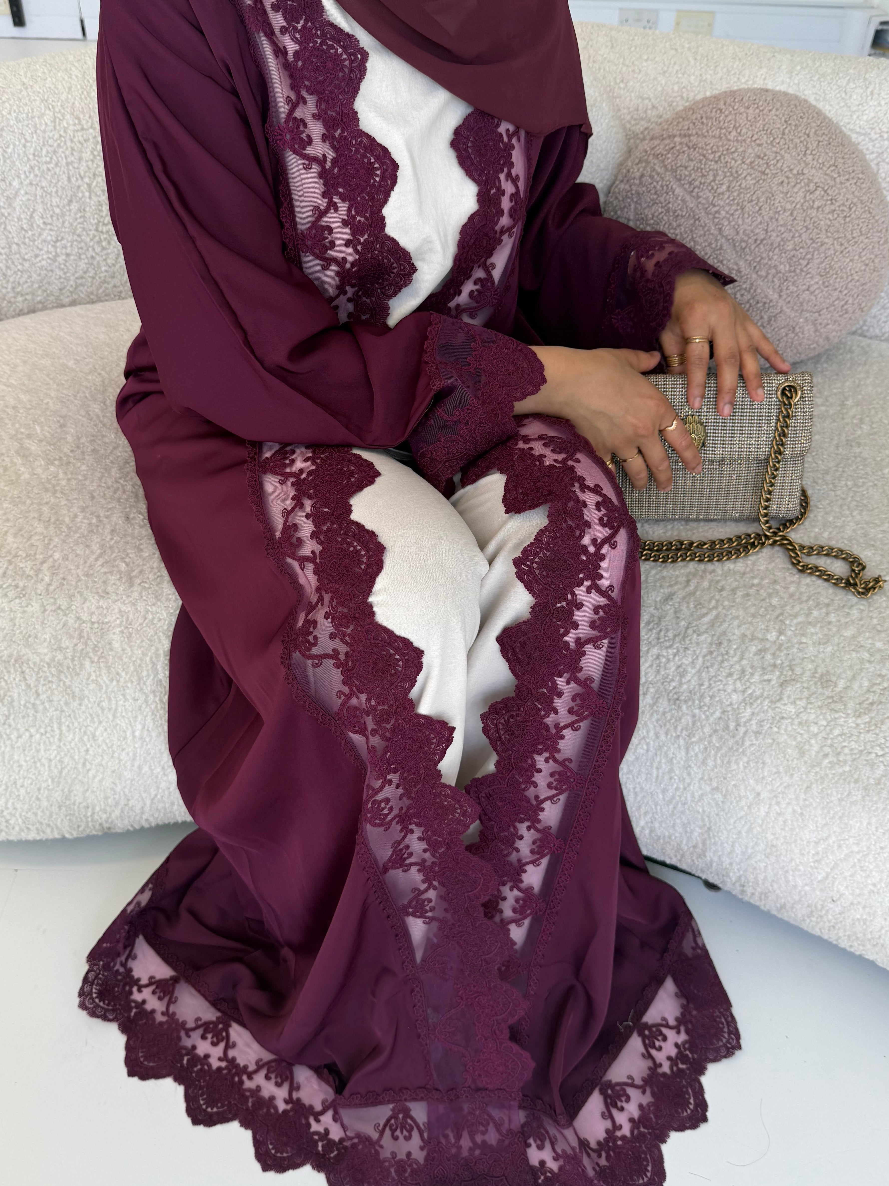 Yara abaya Plum