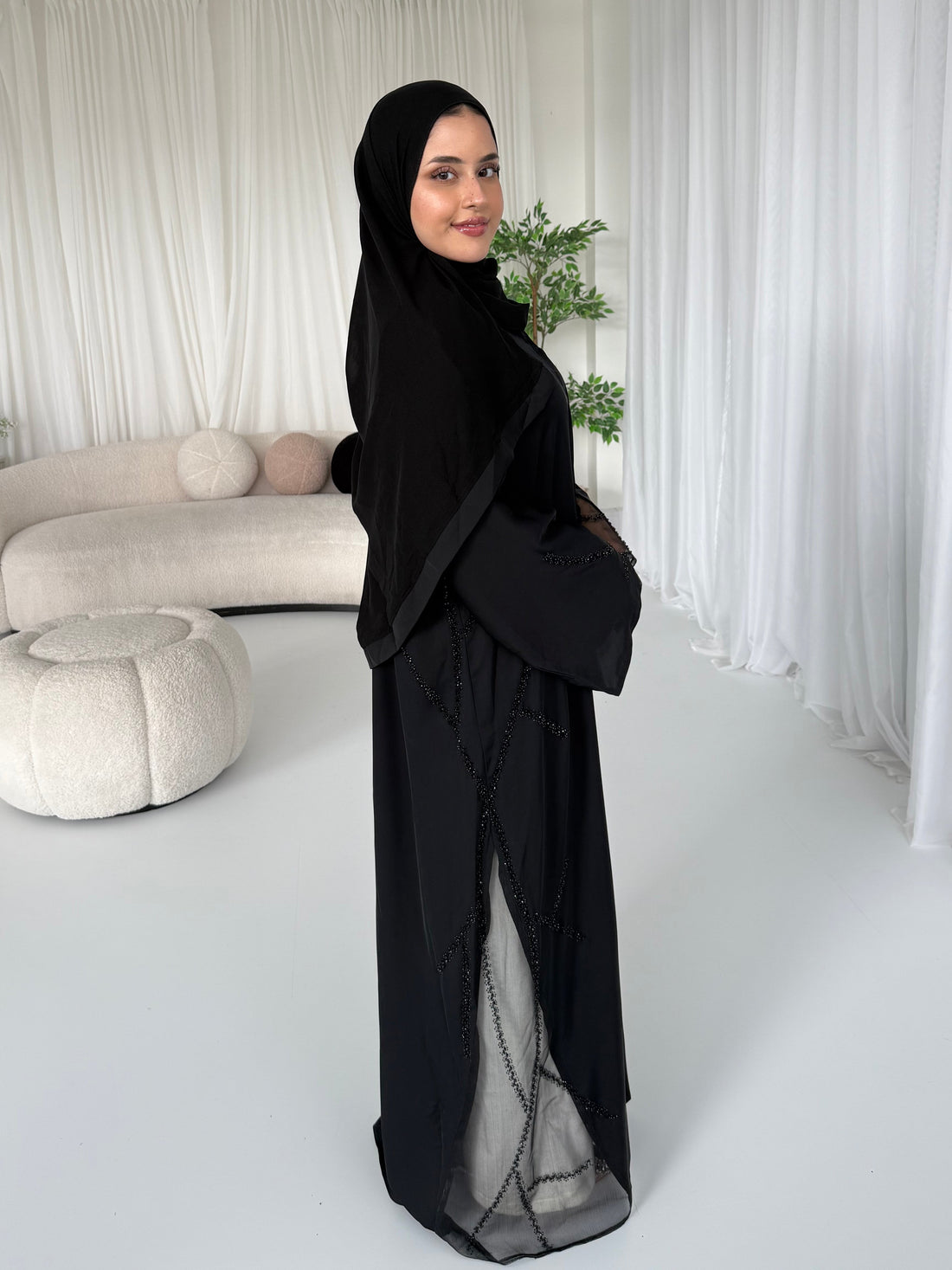 Arwa Abaya