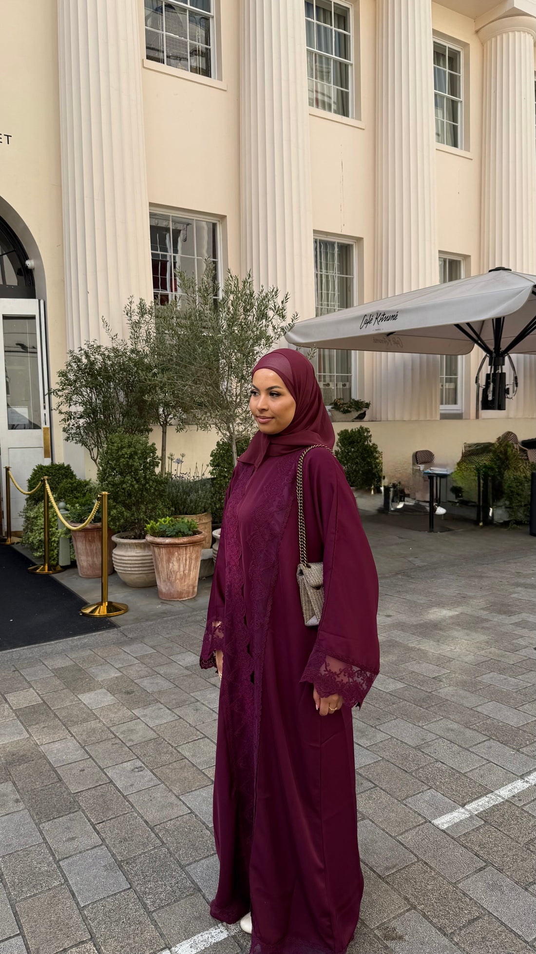 Yara abaya Plum