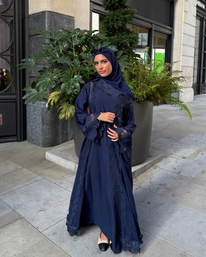 Yara abaya Royal Navy